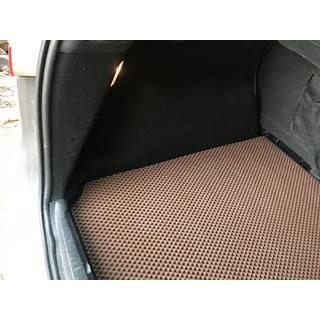 Tavaratilan matto (EVA, tiilenpunainen, 5 paikkaa) Grand Renault Scenic/Grand 2009–2016 kuva 2