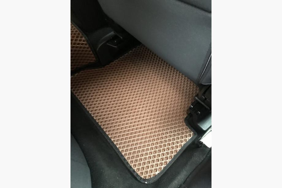 Mazda 3 2003–2009 EVA-auton matot (tiilikuvio) Kuva 3