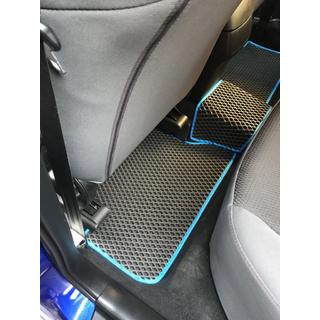 EVA-lattiamatot (mustat) Mazda 3 2003–2009 kuva 4