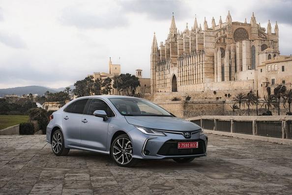 Hybridisedan Toyota Corolla