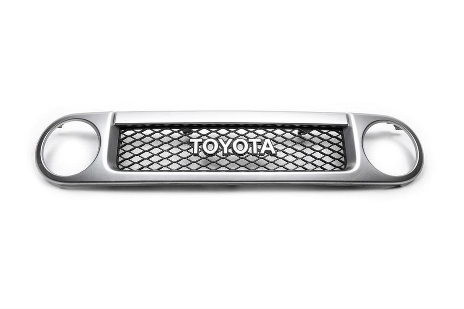 Toyota FJ Cruiser 2006–2022 Etusäleikkö, käytetty, erinomaisessa kunnossa (1 kpl, alkuperäinen) Image