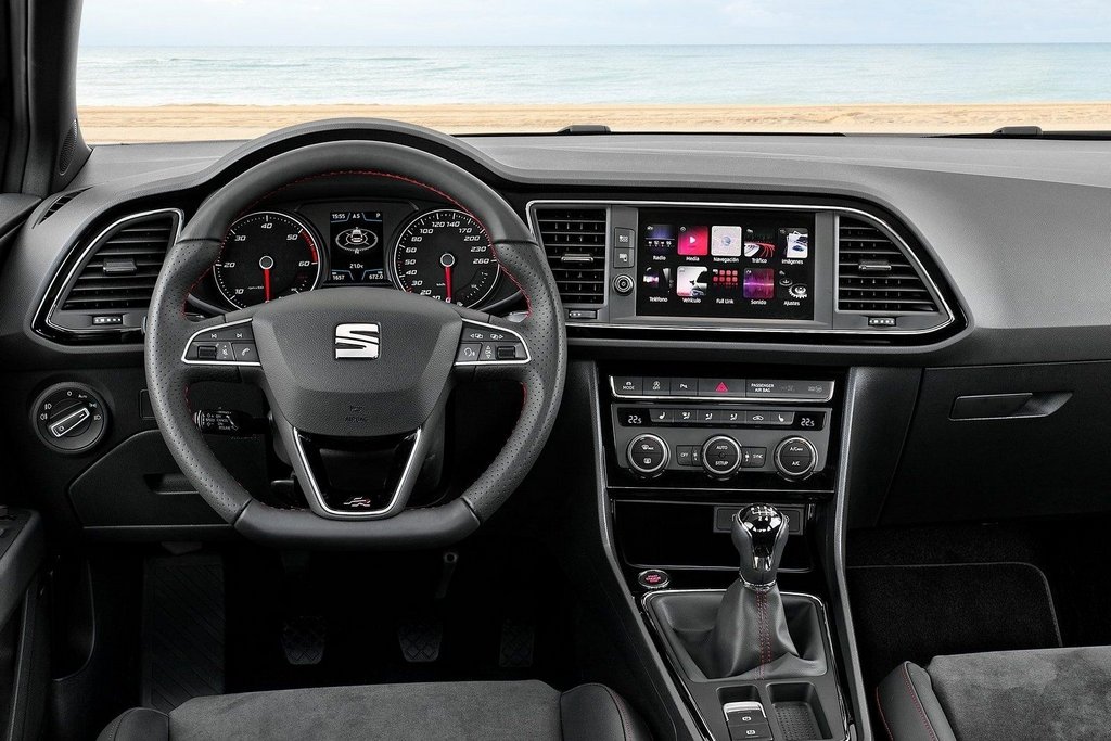 Koeajo: kompakti 5-ovinen viistoperä Seat Leon