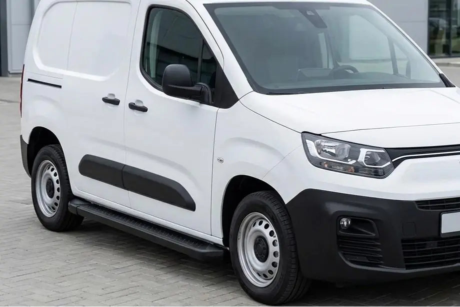Opel Combo 2019– Allmond Black sivuaskelmat (2 kpl, alumiini) Image