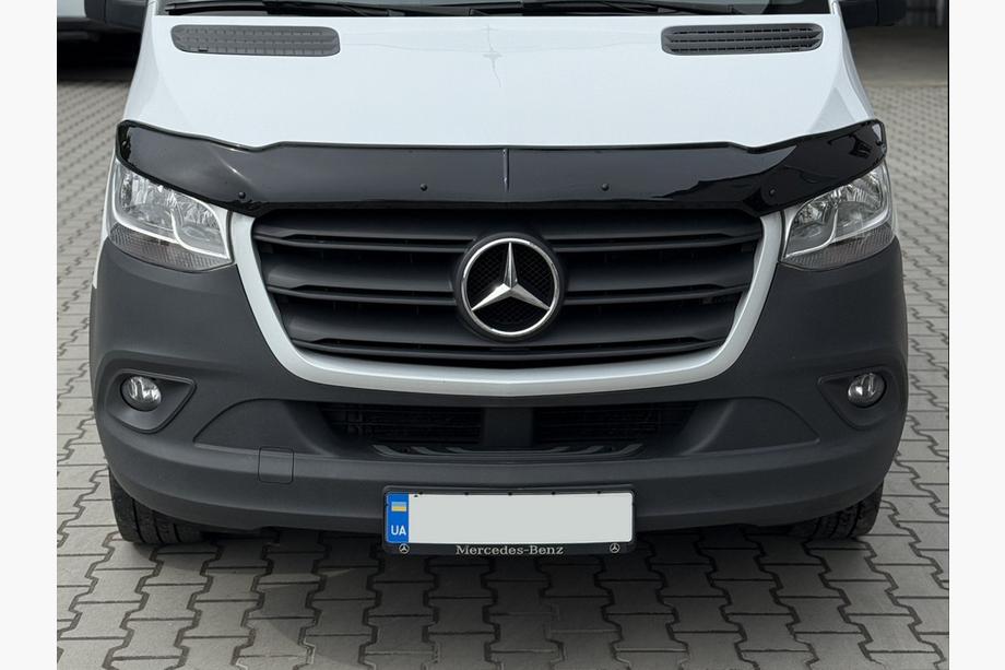 Mercedes Sprinter W907/W910 2018– Konepellin tuuliohjain (EuroCap) Kuva 1