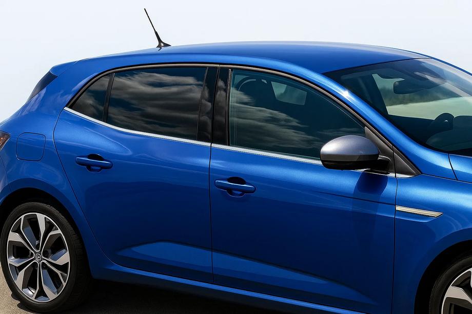 Renault Megane IV 2016–2025 Alaikkunalistat (HB, 6 kpl, ruostumaton teräs) OmsaLine – italialainen ruostumaton teräs Image