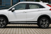 Mitsubishi Eclipse Cross 2017– Oven listat OmsaLine (4 kpl, rst.) kuva 1