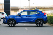 Mitsubishi Eclipse Cross 2017– Oven listat OmsaLine (4 kpl, rst.) kuva 3