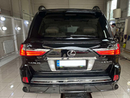 Lexus LX570/450d 2008–2022 Facelift-muunnossarja 2008-2016 -> TRD Superior (2016-2020) kuva 38