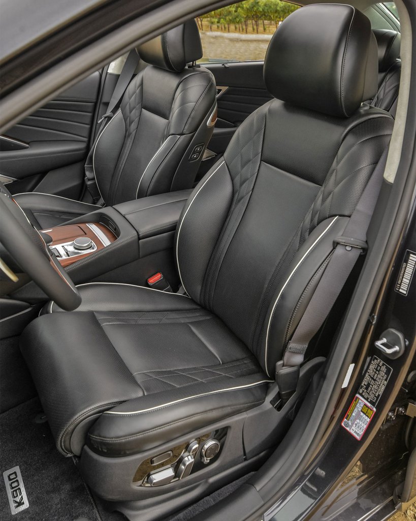 KIA K900 -edustussedanin toinen sukupolvi