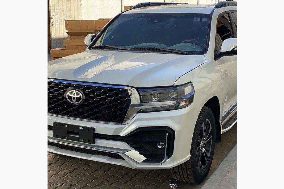 Toyota Land Cruiser 200 2007–2021 Korisarja 2016↗ (TRD EWAN 2023) Image