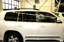 Toyota Land Cruiser 200 2007–2021 Täydellinen ikkunankehyslistasarja ja pilarilistat (ruostumaton teräs) kuva 15