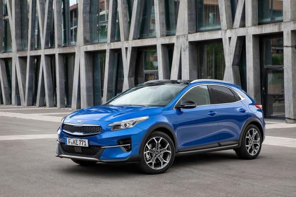 KIA Xceed -crossover-hatchbackin testi