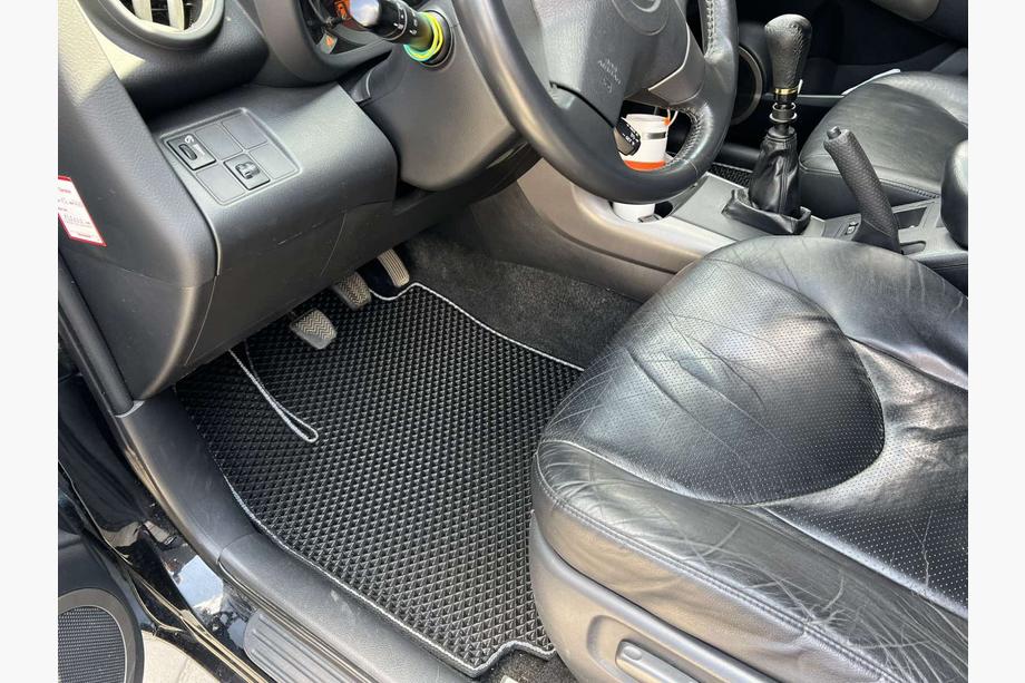 Toyota Rav 4 2006–2013 EVA-lattiamatot (mustat) Image