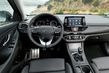 Kompaktin liftbackin Hyundai i30 Fastback - koeajo kuva 7