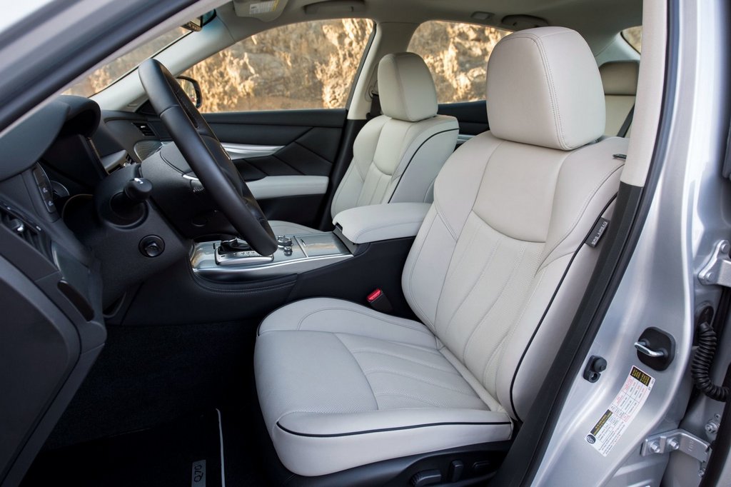 Infiniti Q70 -premiumsedanin koeajo