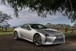 Katsaus suorituskykyiseen Lexus LC500 -coupéen kuva 13