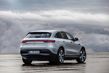 Sähköinen nelivetoinen Mercedes-Benz EQC -crossover kuva 4