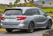 Katsaus kahdeksanpaikkaiseen täysikokoiseen Honda Odyssey -minivaniin kuva 8