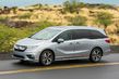 Katsaus kahdeksanpaikkaiseen täysikokoiseen Honda Odyssey -minivaniin kuva 5