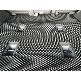 Tavaratilan matto 2 kpl (EVA, 7-paikkainen, musta) Lexus LX570/450d 2008–2022 kuva 3