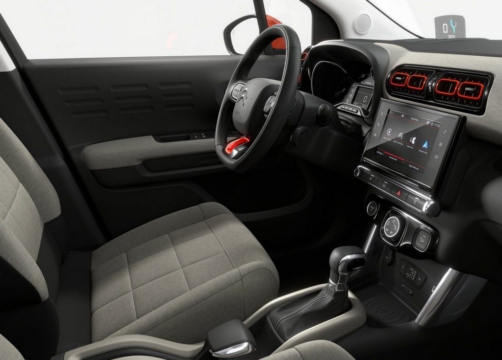 Kompakti kaupunkicrossover: Citroen C3 Aircross