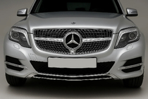Mercedes GLK-sarja X204 2008–2015 Etusäleikkö Diamond Silver (2013-2015) kuva 1