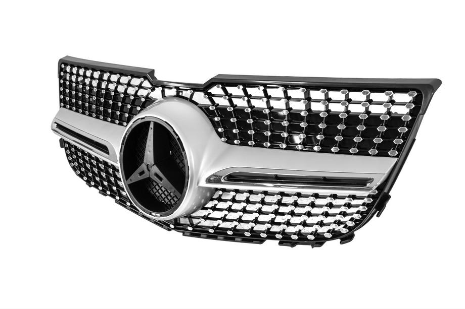 Mercedes GLK-sarja X204 2008–2015 Etusäleikkö Diamond Silver (2013-2015) Kamera-aukolle Kuva 6