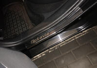 Skoda Octavia II A5 2010–2013 Carmos kynnyslistat (8 kpl, ruostumaton teräs) kuva 2