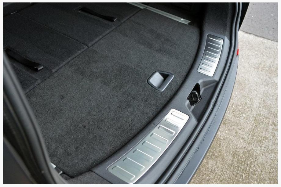 Land Rover Discovery Sport 2014– Takakynnyslista (2 kpl, ruostumaton teräs) Image