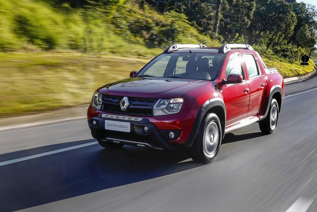 Renault Duster Oroch -pickupin koeajo