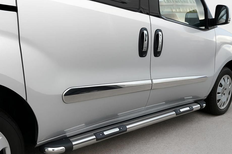Fiat Doblo II 2010–2022 Oven kromilistat (4 kpl, ruostumaton teräs) Carmos - turkkilainen teräs Image
