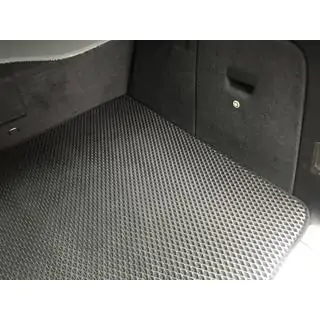 Tavaratilan matto V1 (EVA, musta) Volkswagen Touareg 2002–2010 kuva 3