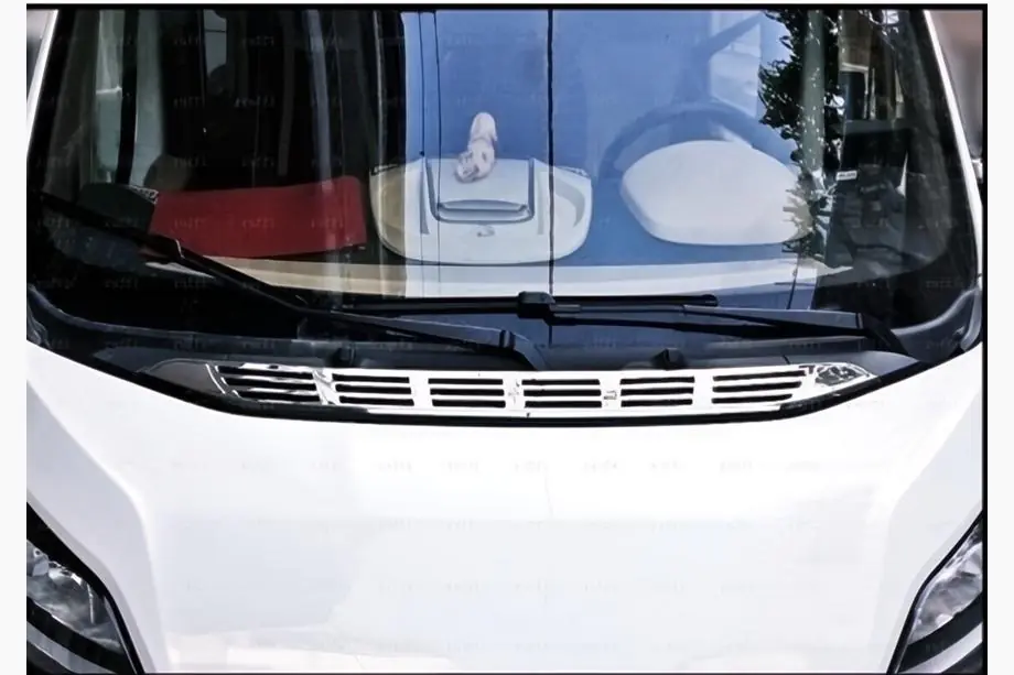 Fiat Ducato 2006–2025 Ilmanpoistoaukon peite (ruostumaton teräs) Image