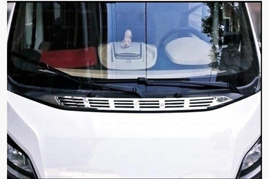 Peugeot Boxer 2006–2025 Ilmanpoistoaukon peite (ruostumaton teräs) Image