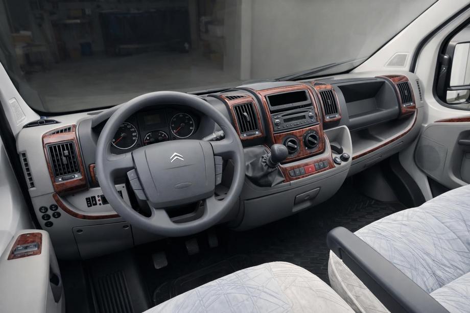 Fiat Ducato 2006–2025 Kojelaudan listat (2006-2014) Image