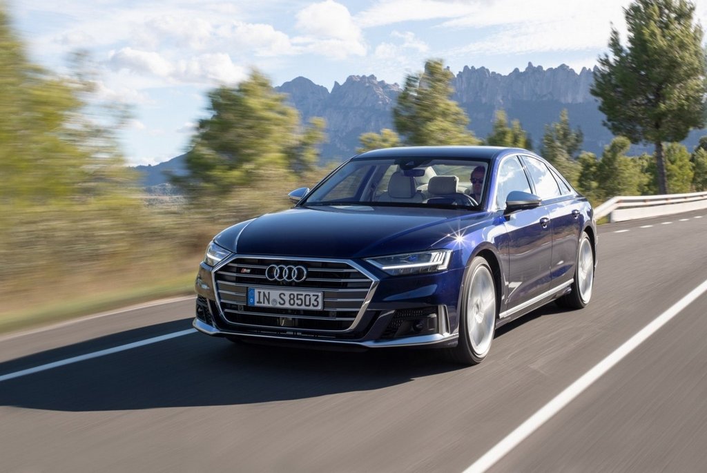 Urheilullinen luksussedan Audi S8