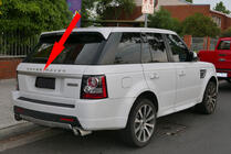 Range Rover Sport 2005–2013 Takaluukun lista rekisterikilven yläpuolelle (harmaa) kuva 1