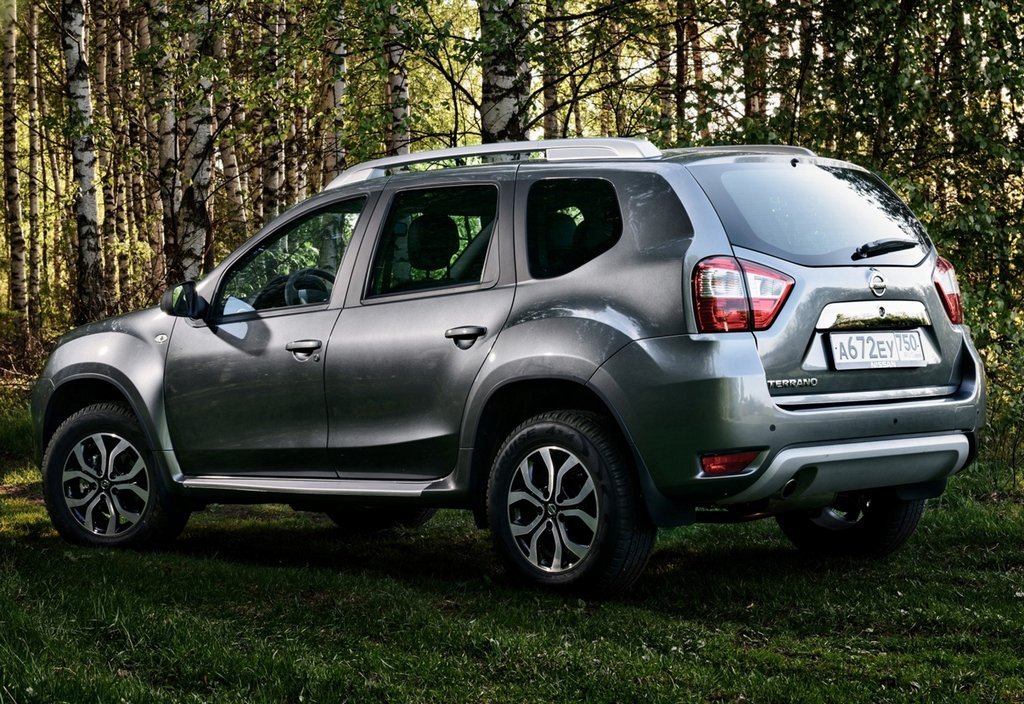 Katsaus edulliseen Nissan Terrano -crossoverityyppiin
