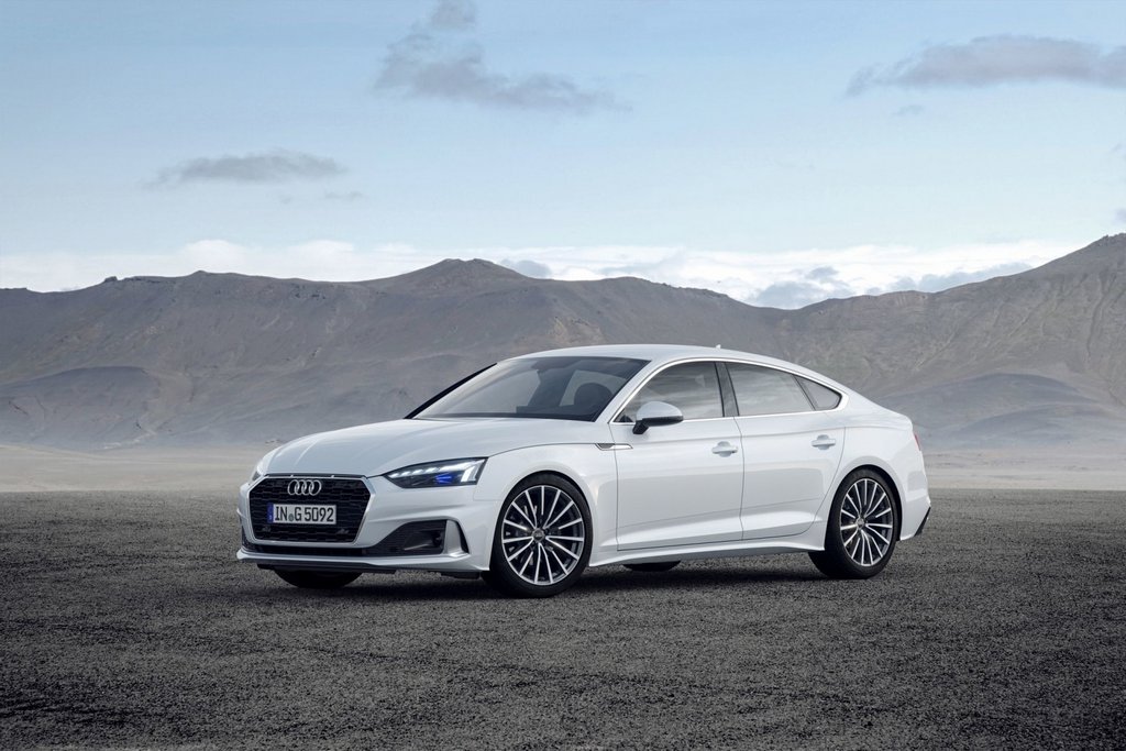 Katsaus Audi A5 Sportback -liftbackiin