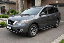 Nissan Pathfinder R52 2012–2021 Bosphorus Grey -sivuastinlaudat (2 kpl, alumiini) kuva 1