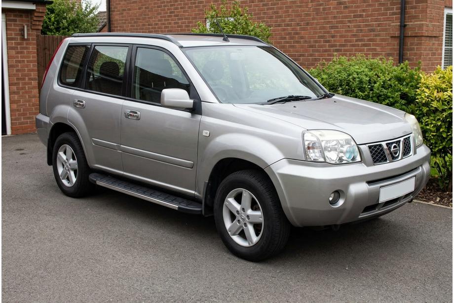 Nissan X-trail T30 2002–2007 Duru sivuastinlaudat (2 kpl, alumiini) Image
