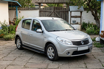 Renault Sandero 2007–2013 Bosphorus Grey -sivuastinlaudat (2 kpl, alumiini) kuva 1