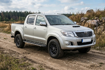 Toyota Hilux 2006–2015 Bosphorus Grey -sivuastinlaudat (2 kpl, alumiini) kuva 1