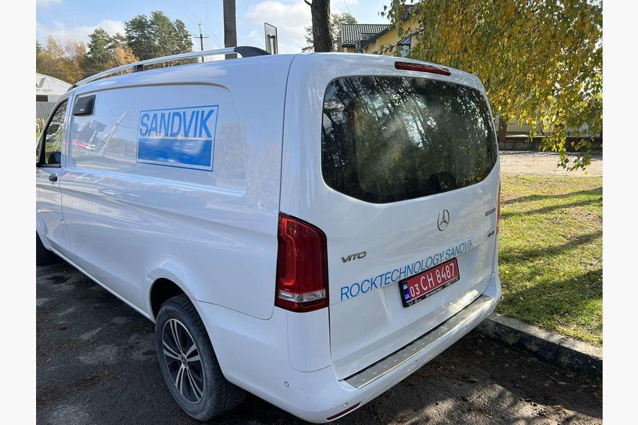 Mercedes Vito/V-class W447 2014– Kromatut kattokaiteet DDU (muovijalat) Image