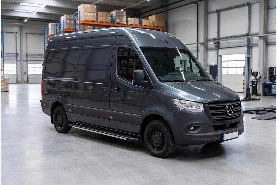 Mercedes Sprinter W907/W910 2018– Bosphorus Grey -sivuastinlaudat (2 kpl, alumiini) Pitkä / Erittäin pitkä Image