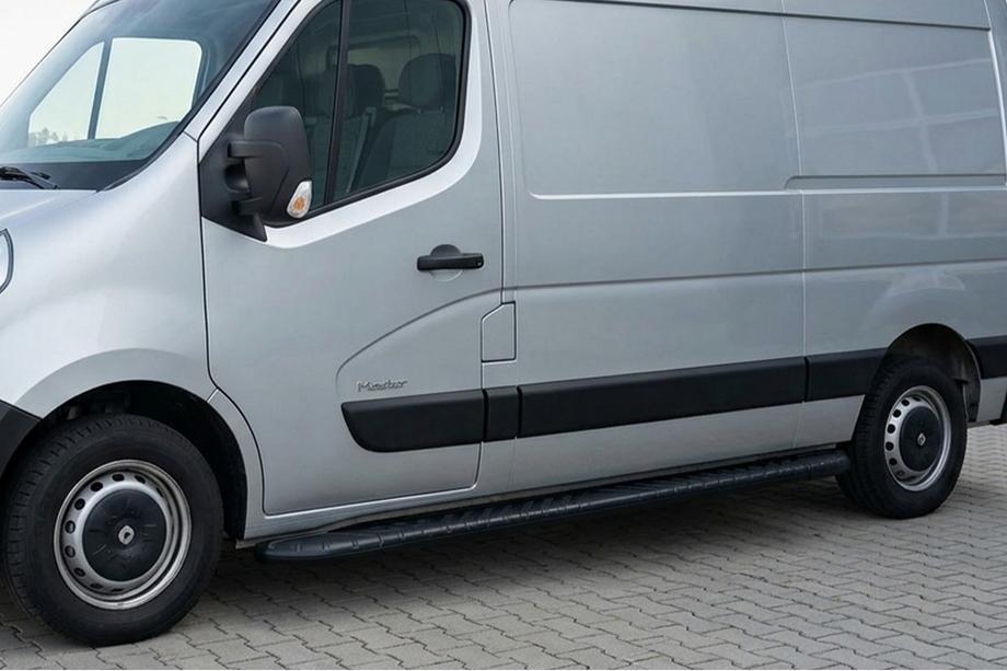Nissan NV400 2010–2024 Bosphorus Black sivuastinlaudat (2 kpl, alumiini) Image