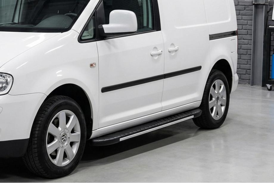 Volkswagen Caddy 2010–2015 Bosphorus Grey -sivuastinlaudat (2 kpl, alumiini) Image