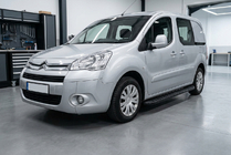 Citroen Berlingo 2008–2018 Tayga Black sivuaskelmat (2 kpl, alumiini) kuva 1