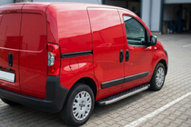 Citroen Nemo 2007–2017 BlackLine-sivuporrassarja (2 kpl, alumiini) kuva 1