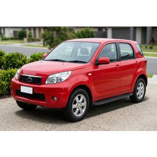 Tayga Black sivuaskelmat (2 kpl, alumiini) Daihatsu Terios 2006–2017 kuva 1